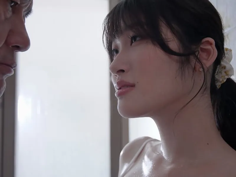Gã chồng bỏ bê, vợ yêu được ông chú giúp thỏa mãn cơn dam dang lồn